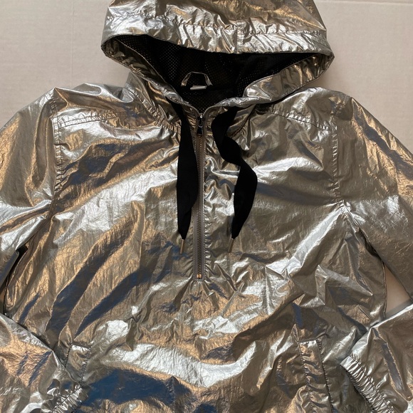 Old Navy Active Jacket Size Extra Small XS EUC - Picture 3 of 4